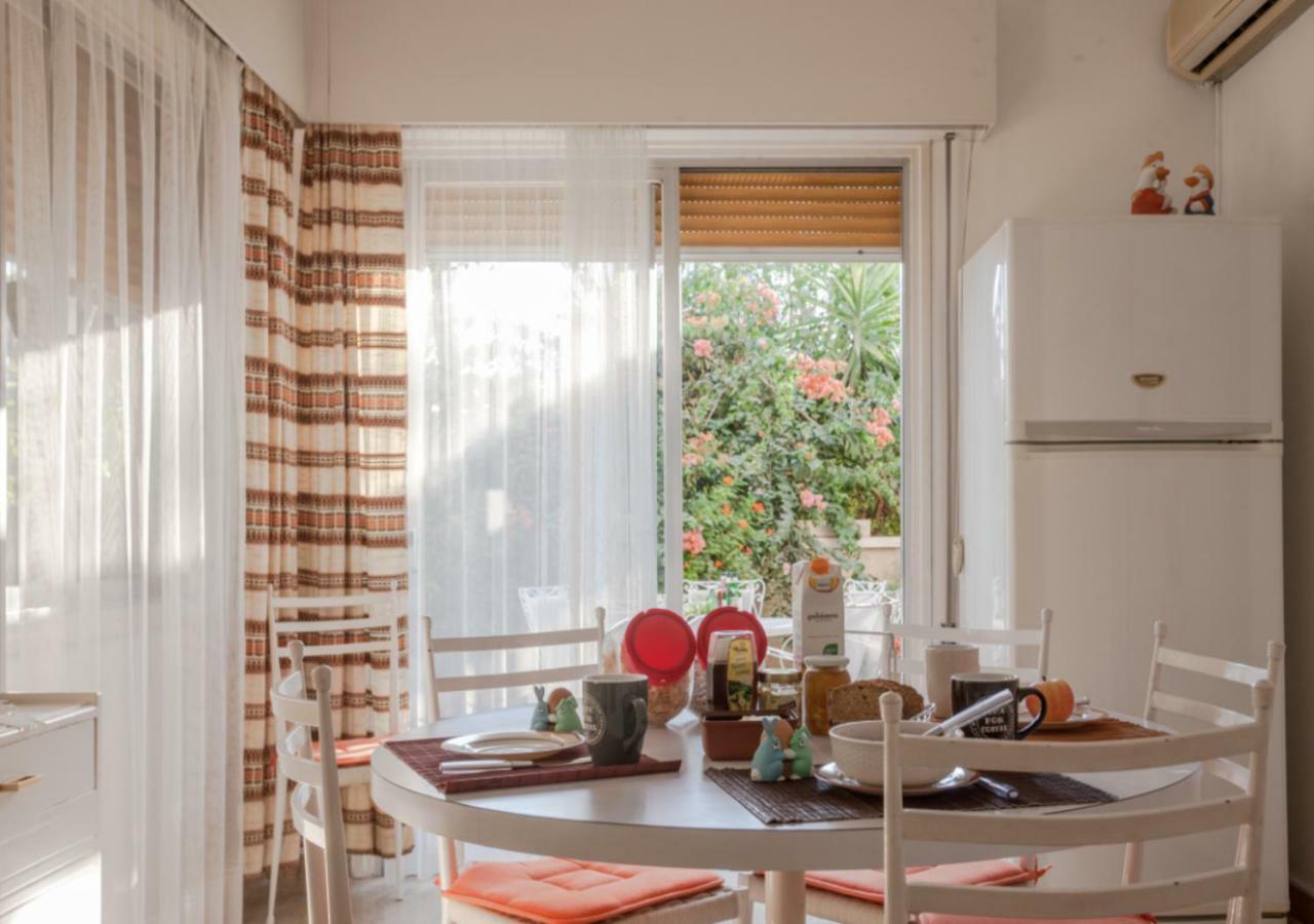 Sunny Family Home By The Beach ليماسول المظهر الخارجي الصورة
